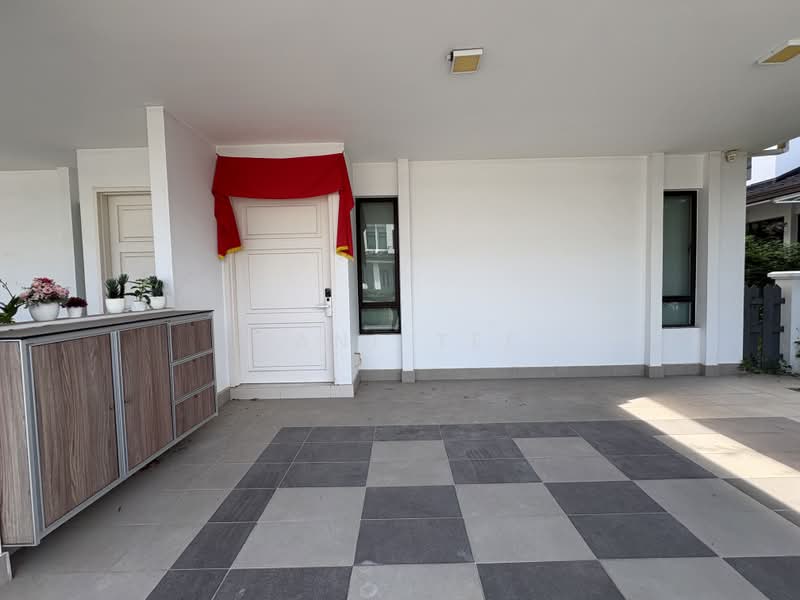 Bungalow for Rent in Eco Majestic (Semenyih) - Jane Tee - Entrance - PropertyGuru.com.my