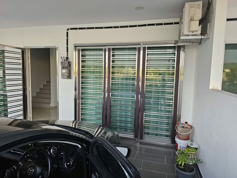 2-storey Terraced House for Rent in Bandar Seri Impian (Kluang) - Shanel Tee - Exterior - PropertyGuru.com.my