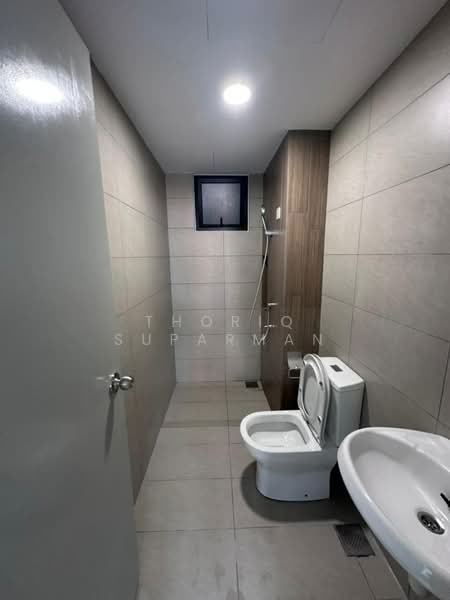 Condominium for Rent at LEA By The Hills - Thoriq Suparman - Bathroom - PropertyGuru.com.my