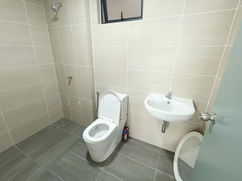 Servis Apartment untuk Disewa di Parkland Residence - Jason Liew - Bathroom - PropertyGuru.com.my