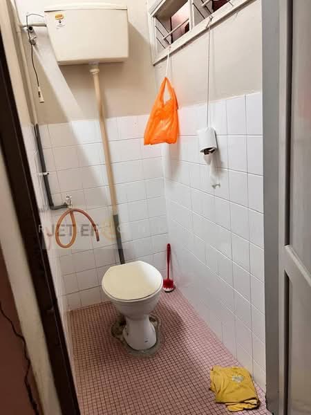 1-storey Terraced House for Sale in Taman Eng Ann (Klang) - Raymond Choo - Bathroom - PropertyGuru.com.my