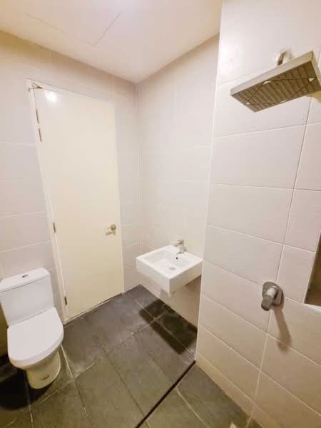 Service Residence for Sale at TRiGON Luxury Residences - Evan Goh - Bathroom - PropertyGuru.com.my