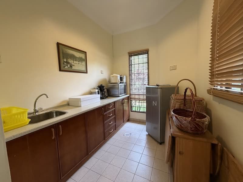Bungalow for Sale in Saujana Impian (Kajang) - Kris Tan - Kitchen - PropertyGuru.com.my