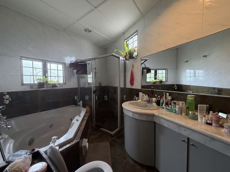 Bungalow for Sale in Saujana Impian (Kajang) - Kris Tan - Bathroom - PropertyGuru.com.my