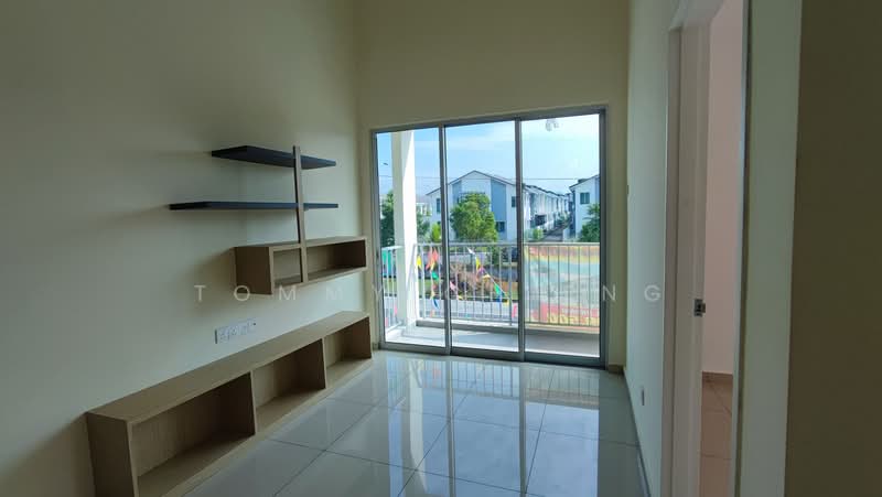 Rumah Teres 2 Tingkat untuk Dijual di Tiara East (Semenyih) - TOMMY CHIENG - Balcony - PropertyGuru.com.my