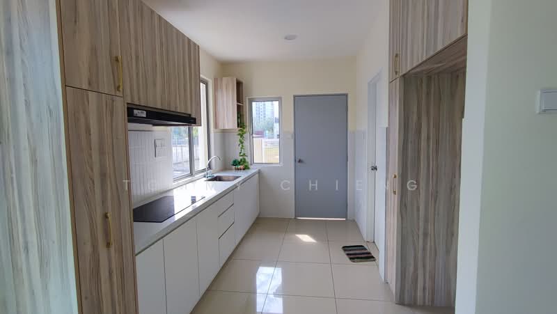 Rumah Teres 2 Tingkat untuk Dijual di Tiara East (Semenyih) - TOMMY CHIENG - Kitchen - PropertyGuru.com.my
