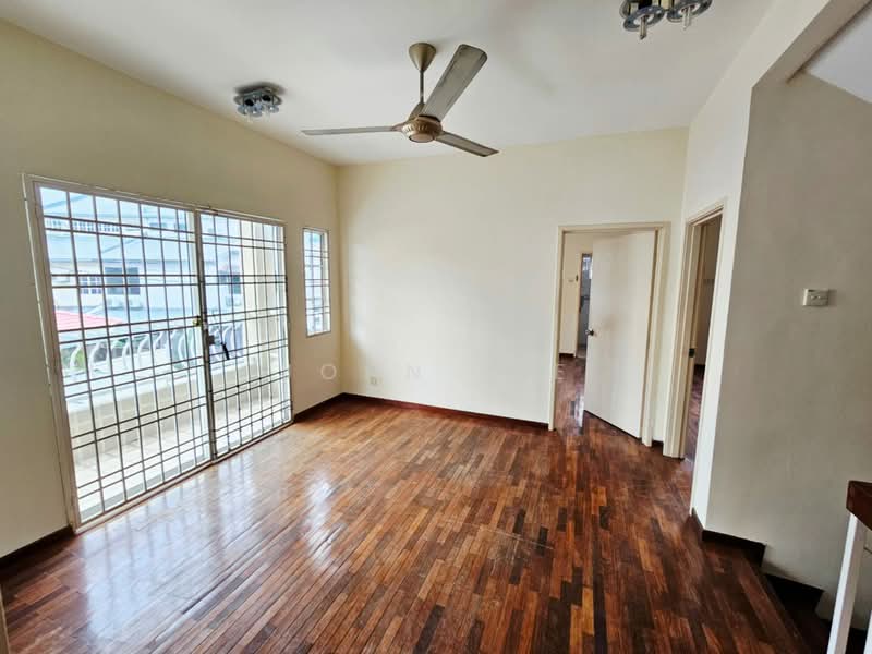 2.5-storey Terraced House for Sale in Bandar Puteri Puchong (Puchong) - John Lee - Living Room - PropertyGuru.com.my
