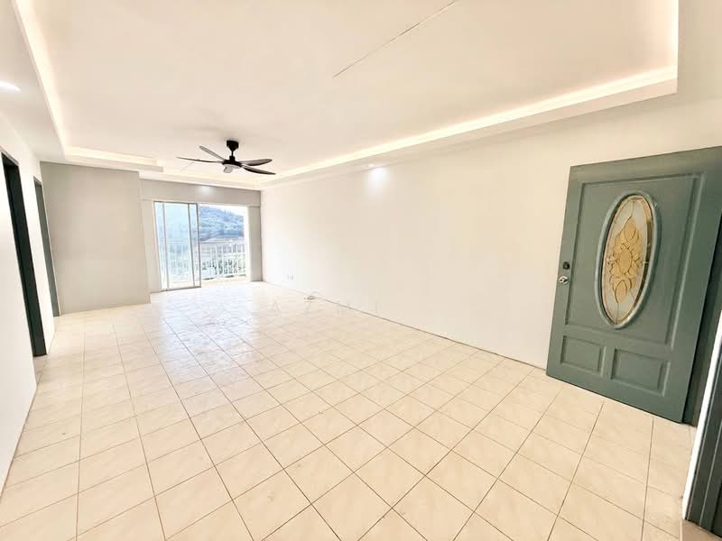 Apartment for Sale at Lakeview Apartments - Azmi . - PropertyGuru.com.my