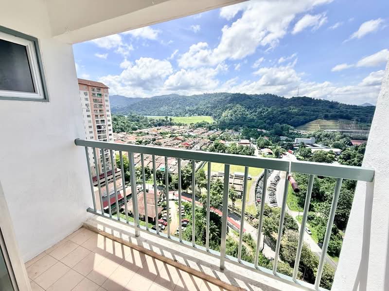 Apartment for Sale at Lakeview Apartments - Azmi . - PropertyGuru.com.my