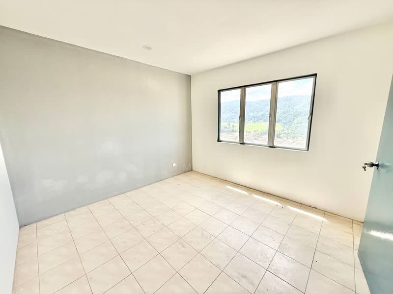 Apartment for Sale at Lakeview Apartments - Azmi . - PropertyGuru.com.my