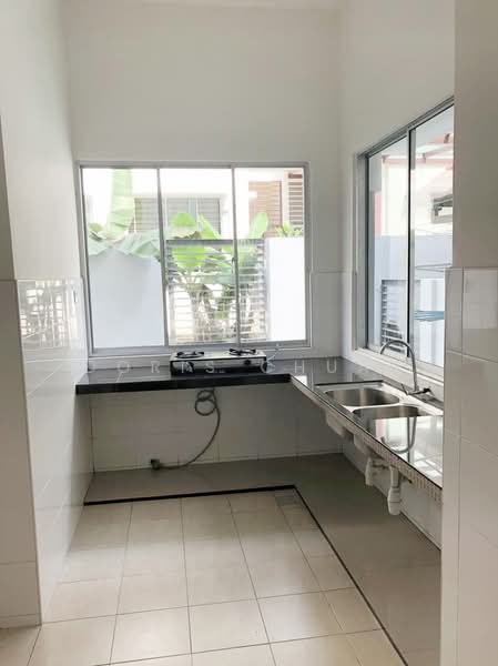 Rumah Berkembar untuk Disewa di Setia Damai (Setia Alam) - Doris Chuah - Kitchen - PropertyGuru.com.my