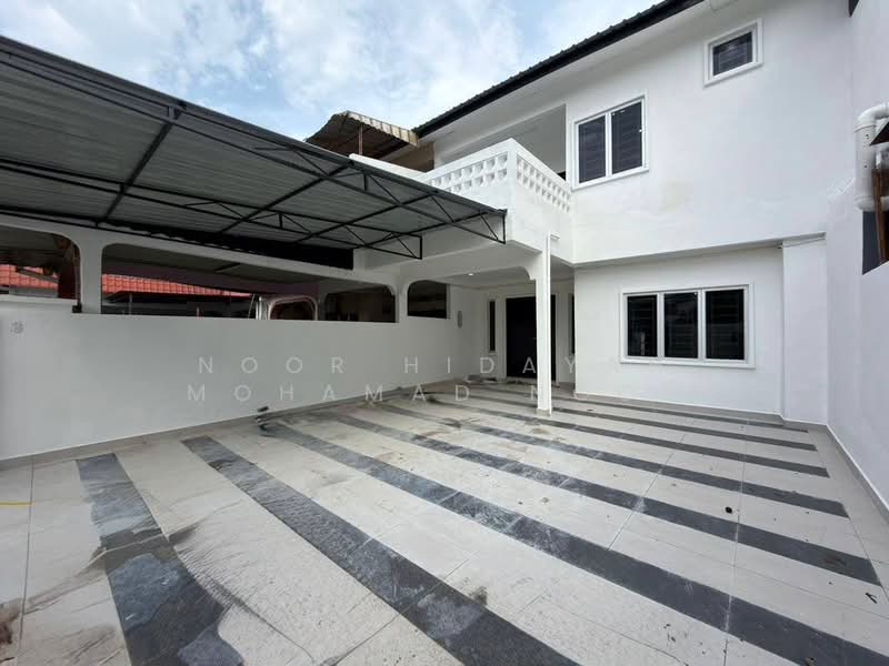 Rumah Teres 2 Tingkat untuk Dijual di Taman Setia (Klang) - Noor Hidayah Mohamad Noor - Exterior - PropertyGuru.com.my