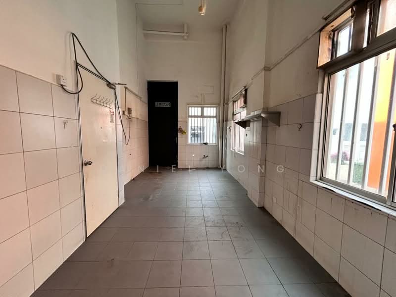 Shop for Rent in Taman Mount Austin (Tebrau) - Daniel Yong - Interior - PropertyGuru.com.my