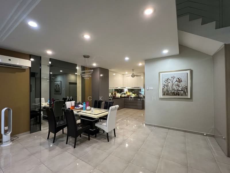 2-storey Terraced House for Rent in Taman Nusa Sentral (Iskandar Puteri (Nusajaya)) - Micky Mah - Dining Room - PropertyGuru.com.my