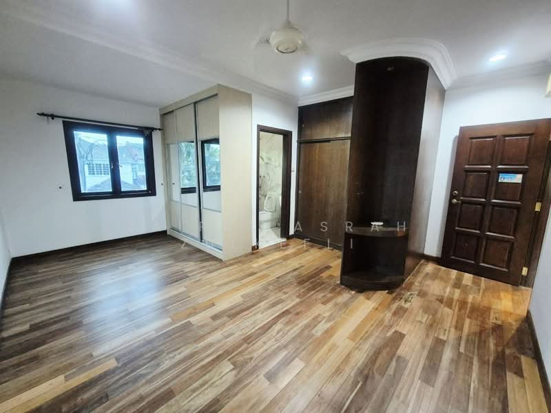 Semi-Detached House for Sale in Kajang (Selangor) - Zairul Asrah Zulkefli - Bedroom - PropertyGuru.com.my