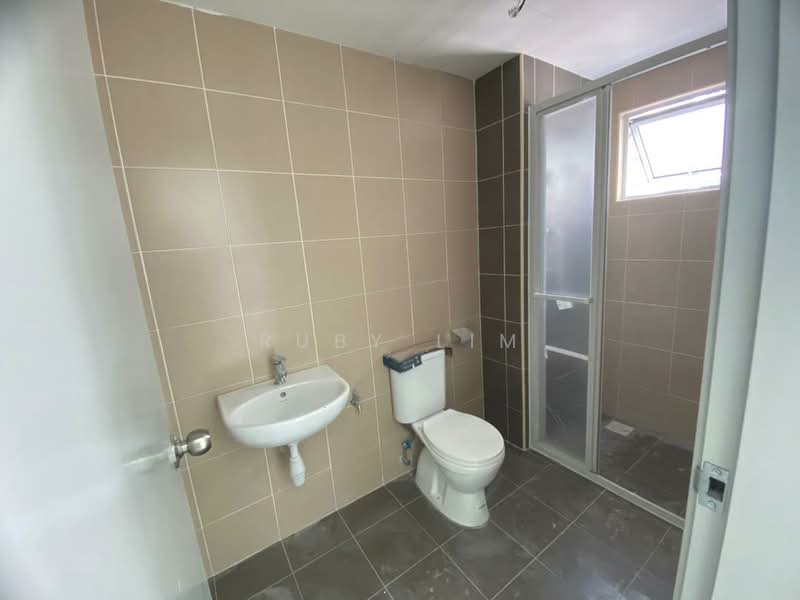 Service Residence for Sale at Serviced Residence @ Razak City Residences (RC Residences) - Ruby Lim - Bathroom - PropertyGuru.com.my