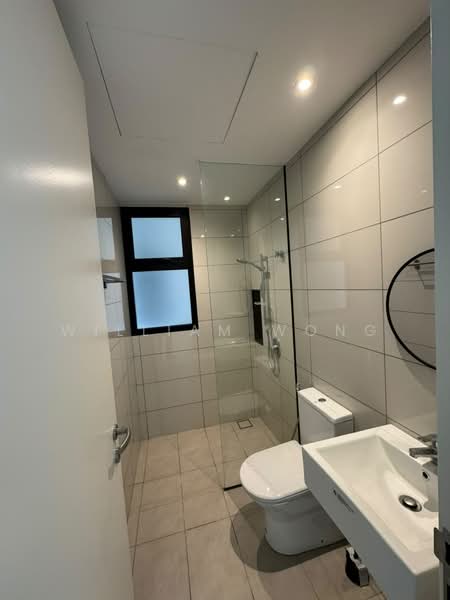 Servis Apartment untuk Dijual di Duta Park Residences - William Wong - Bathroom - PropertyGuru.com.my