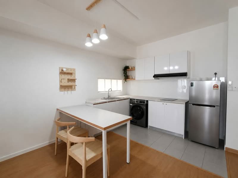 Service Residence for Rent at Maya Bay Residences @ Gamuda Cove - Chris Lee - Kitchen - PropertyGuru.com.my
