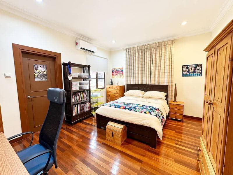Bungalow House for Sale in Laman Ara (Petaling Jaya) - Vincent Liaw - Bedroom - PropertyGuru.com.my