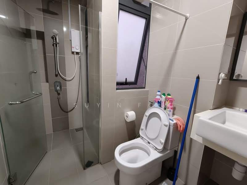 Service Residence for Rent at Seventeen Mall & Residences (Biji Living) - Suyin Foo - Bathroom - PropertyGuru.com.my