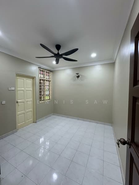 Rumah Teres 2-Tingkat untuk Disewa di Taman Rasah Jaya (Rasah) - Dennis Saw - Interior - PropertyGuru.com.my