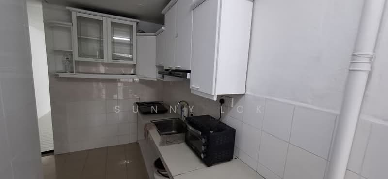 Flat for Rent at Taman Batu Bukit - Sunny Lok - Kitchen - PropertyGuru.com.my