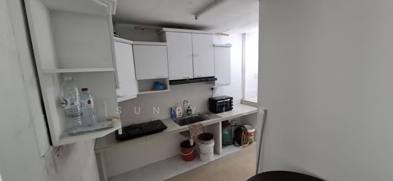 Flat for Rent at Taman Batu Bukit - Sunny Lok - Kitchen - PropertyGuru.com.my