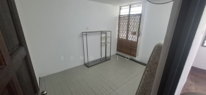 Flat for Rent at Taman Batu Bukit - Sunny Lok - Interior - PropertyGuru.com.my