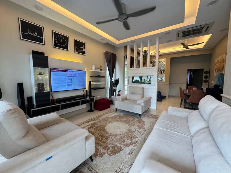 Rumah Berkembar untuk Dijual di Telok Panglima Garang (Selangor) - Azmi . - Living Room - PropertyGuru.com.my