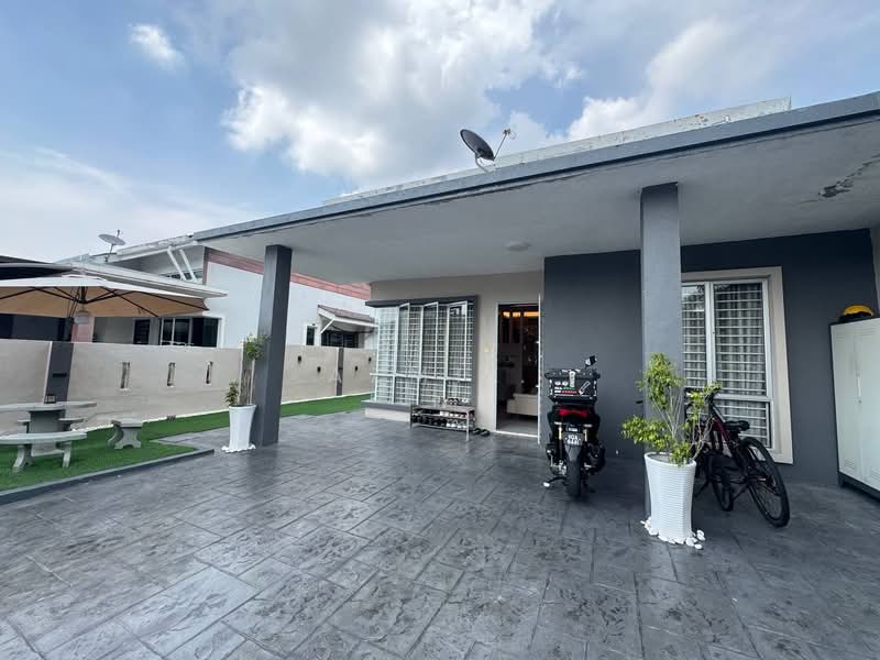 Rumah Berkembar untuk Dijual di Telok Panglima Garang (Selangor) - Azmi . - PropertyGuru.com.my