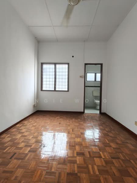 Rumah Teres 2 Tingkat untuk Dijual di Taman Pakatan Jaya (Tambun) - Angie Wong - PropertyGuru.com.my