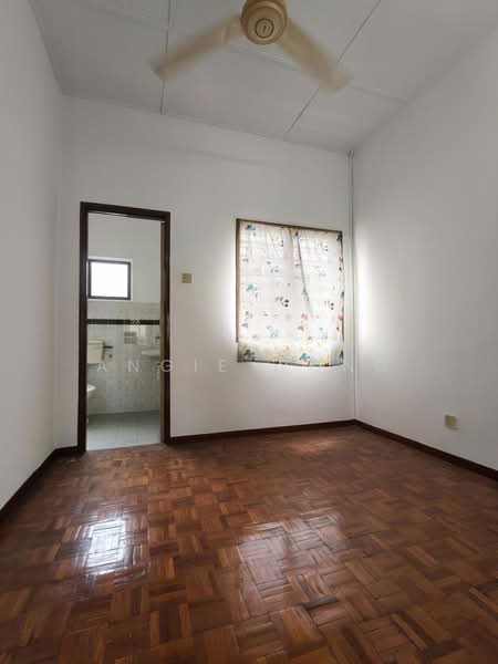 Rumah Teres 2 Tingkat untuk Dijual di Taman Pakatan Jaya (Tambun) - Angie Wong - PropertyGuru.com.my