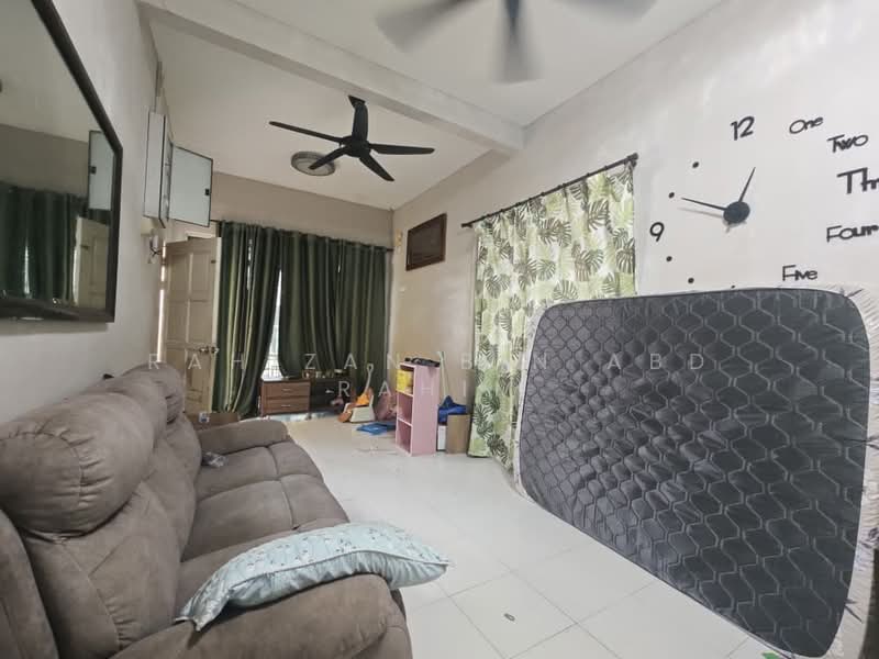 1-storey Terraced House for Sale in Taman Utama (Segamat) - Rahizan Bin Abd Rahim - Living Room - PropertyGuru.com.my