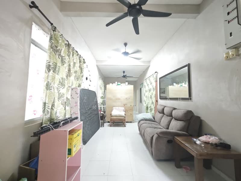 1-storey Terraced House for Sale in Taman Utama (Segamat) - Rahizan Bin Abd Rahim - Living Room - PropertyGuru.com.my