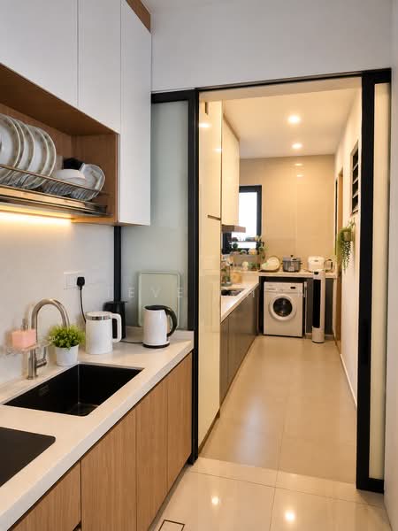 Kondominium untuk Dijual di Waltz Residences - Steve Chan - Kitchen - PropertyGuru.com.my