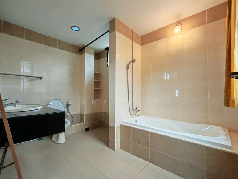 Bungalow for Rent in Batu Ferringhi (Penang) - Jenny Leong - Bathroom - PropertyGuru.com.my