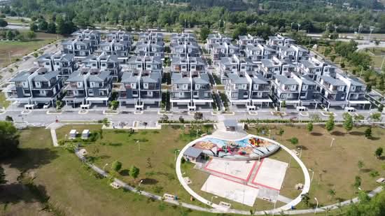 Semi-Detached House for Sale in Presint 12 (Putrajaya) - Azizul Kamarul Zaman - PropertyGuru.com.my