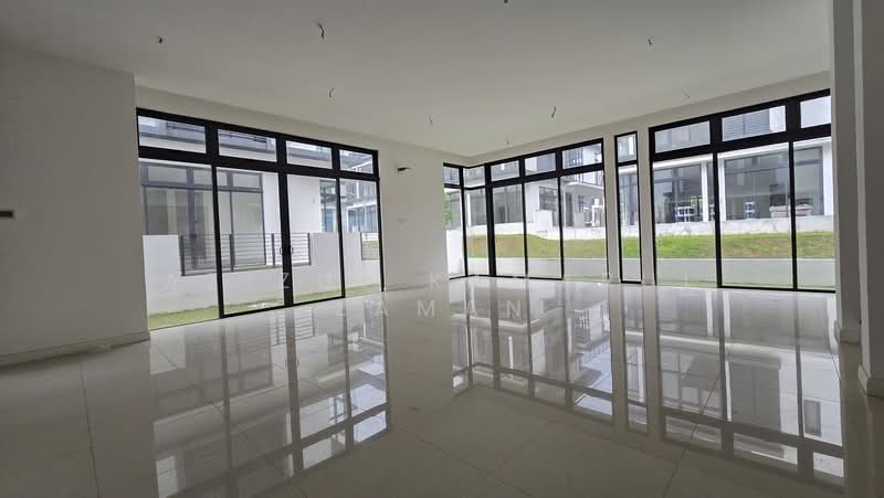 Semi-Detached House for Sale in Presint 12 (Putrajaya) - Azizul Kamarul Zaman - Living Room - PropertyGuru.com.my