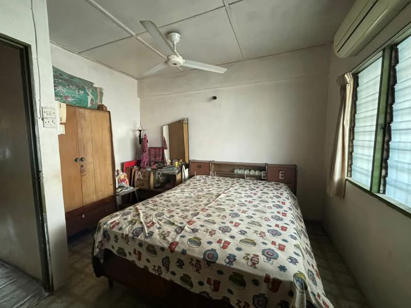 Rumah Teres untuk Dijual di Taman Kok Lian (Jalan Kuching) - Marvin Lee - Master Bedroom - PropertyGuru.com.my