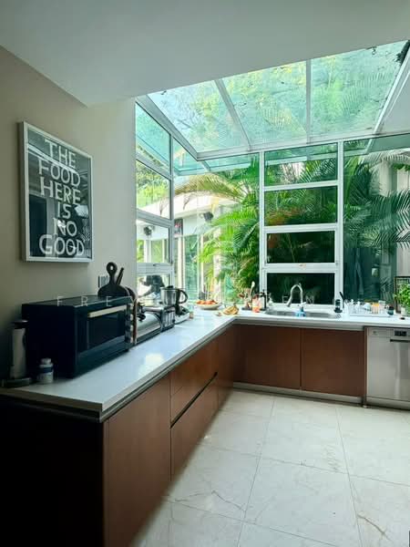 Rumah Banglo untuk Dijual di Damansara Heights (Damansara Heights) - Freyda Cheng - Kitchen - PropertyGuru.com.my
