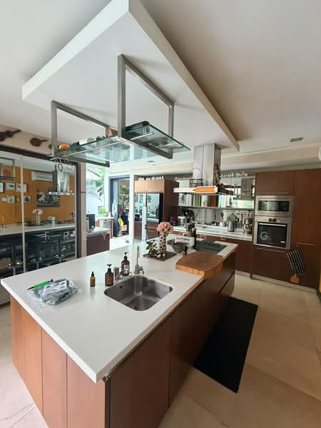 Rumah Banglo untuk Dijual di Damansara Heights (Damansara Heights) - Freyda Cheng - Kitchen - PropertyGuru.com.my