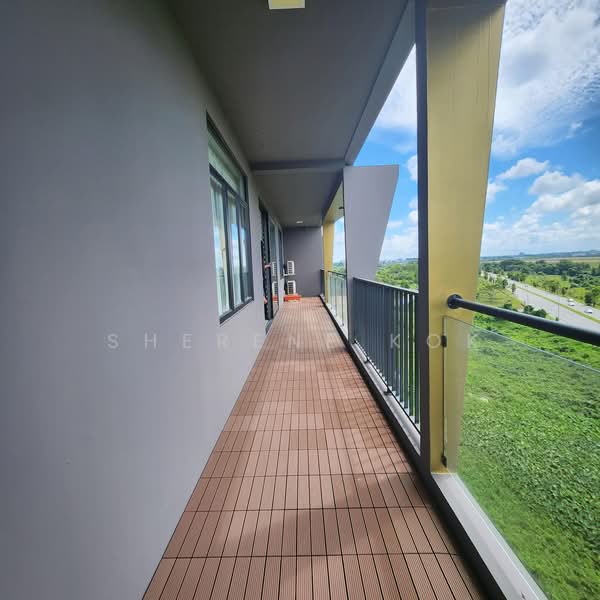 Pangsapuri untuk Dijual di The Echelon - Sherene Kok - Balcony - PropertyGuru.com.my