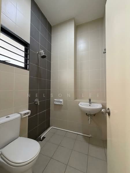 2.5-storey Terraced House for Sale in Shah Alam (Selangor) - Nelson Lee - Bathroom - PropertyGuru.com.my