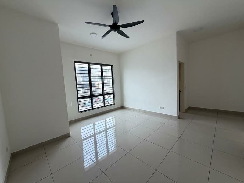 2.5-storey Terraced House for Sale in Shah Alam (Selangor) - Nelson Lee - Living Room - PropertyGuru.com.my
