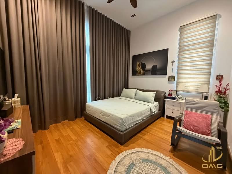 Bungalow for Sale in Eco Ardence (Setia Alam) - Loke . - Bedroom - PropertyGuru.com.my