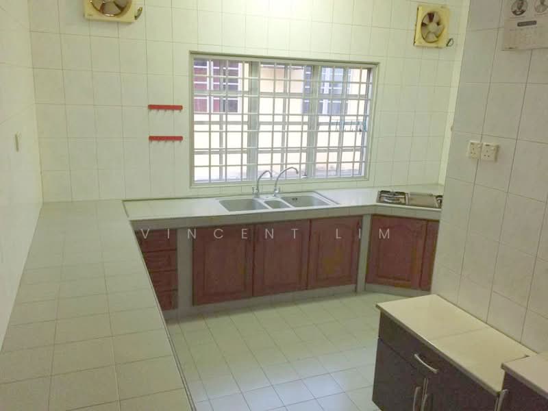 Rumah Teres untuk Disewa di Usj 18 (Subang Jaya) - Vincent Lim - Kitchen - PropertyGuru.com.my