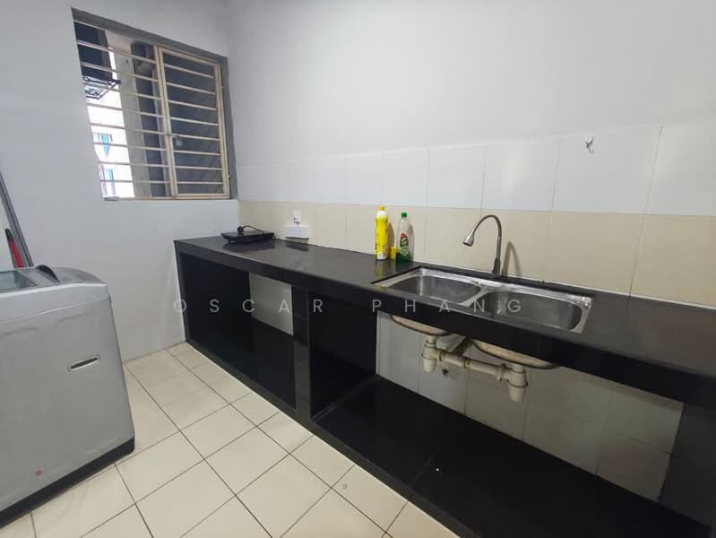 Servis Apartment untuk Disewa di Pacific Place - Oscar Phang - Kitchen - PropertyGuru.com.my