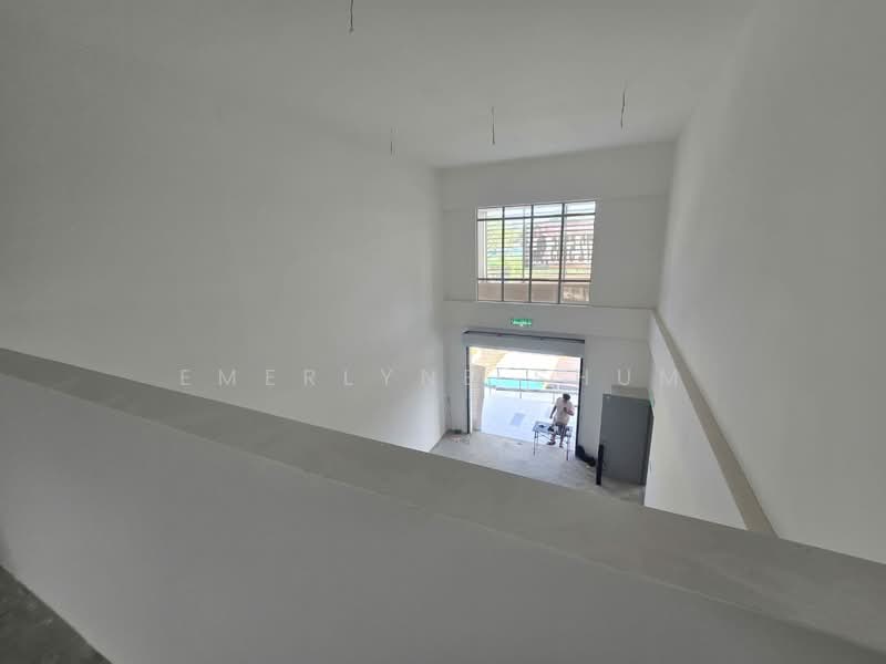 Shop / Office untuk Disewa di Bandar Metro Puchong (Puchong) - Emerlyne Shum - Entrance - PropertyGuru.com.my
