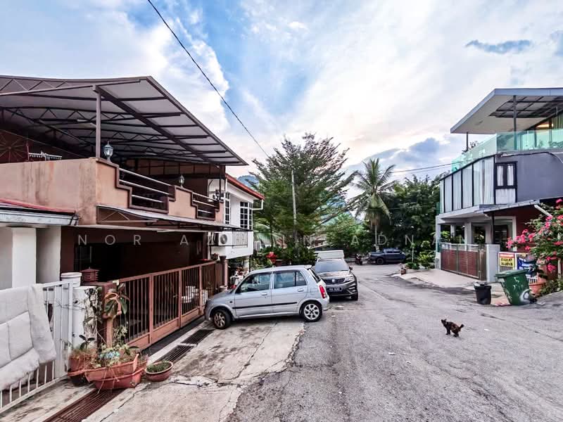 2-storey Terraced House for Sale in Batu Caves (Selangor) - Nor Azdlin Adnan - PropertyGuru.com.my