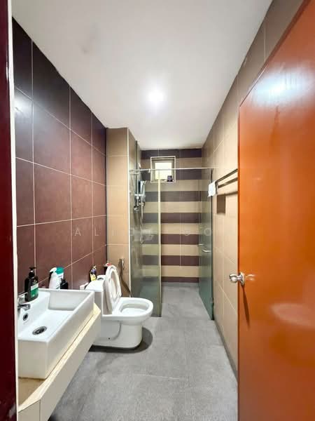 Service Residence for Sale at D'Inspire Residence (Inspira Bestari) - Alice Goh - Bathroom - PropertyGuru.com.my